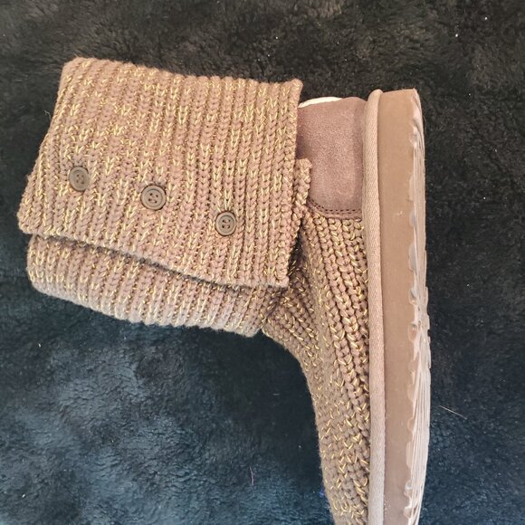 UGG Water Resistant Sweater Boot - Picture 8 of 17
